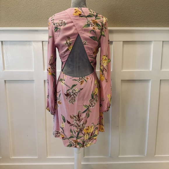 NWT AFRM Cutout Flounce Hemline Mini Dress Size:M Monna Pink Floral Long Sleeve - Picture 4 of 14